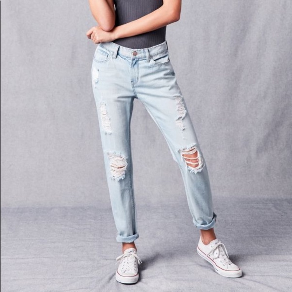 BDG slim fit boyfriend jeans sz 26
